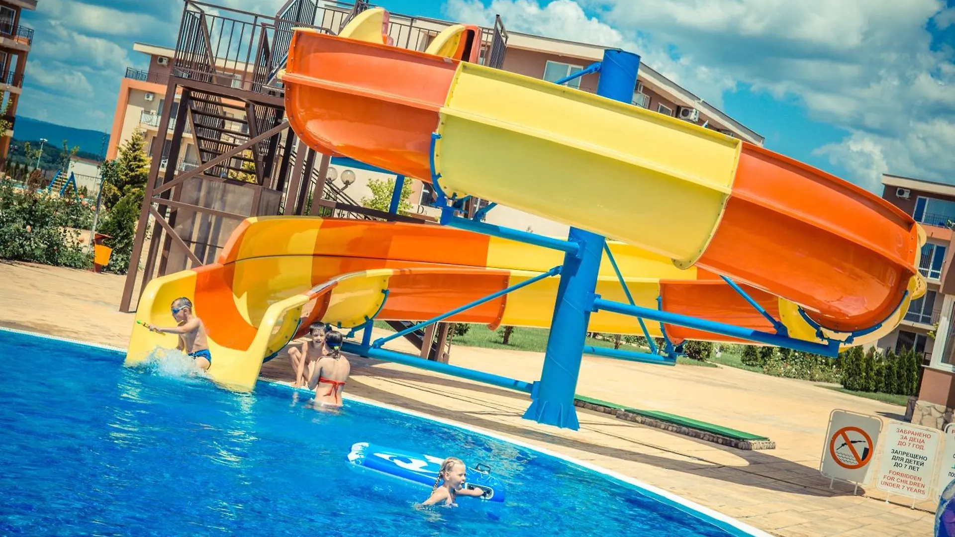 Waterpark Fort Apartments Sunny Beach